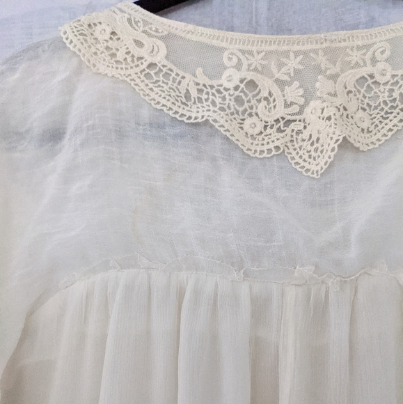 MM Couture Lace Top Size S - Picture 5 of 6
